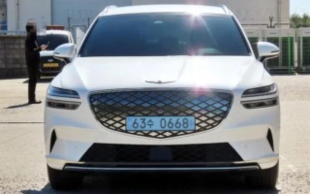 제네시스GV70중고 일렉트리파이드 GV70 e-AWD 매물 사진 14 - 2022/10 78,777km